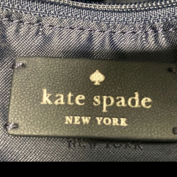 Kate Spade-Carey Denim Camera Crossbody Bag (Blue / White 💙🤍) - Picture 10 of 13